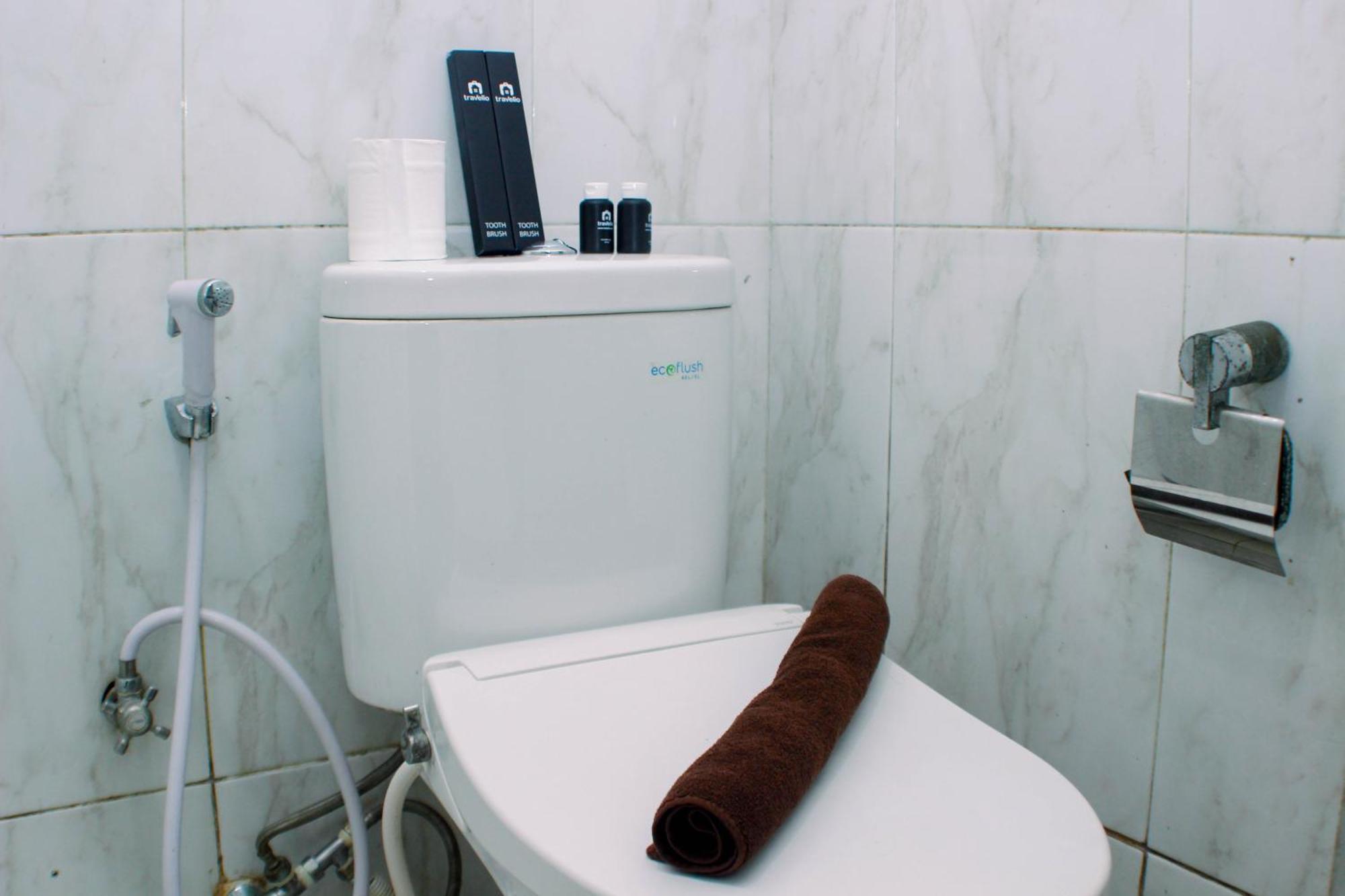 Luxury At Metropark Jababeka By Travelio Apartemen