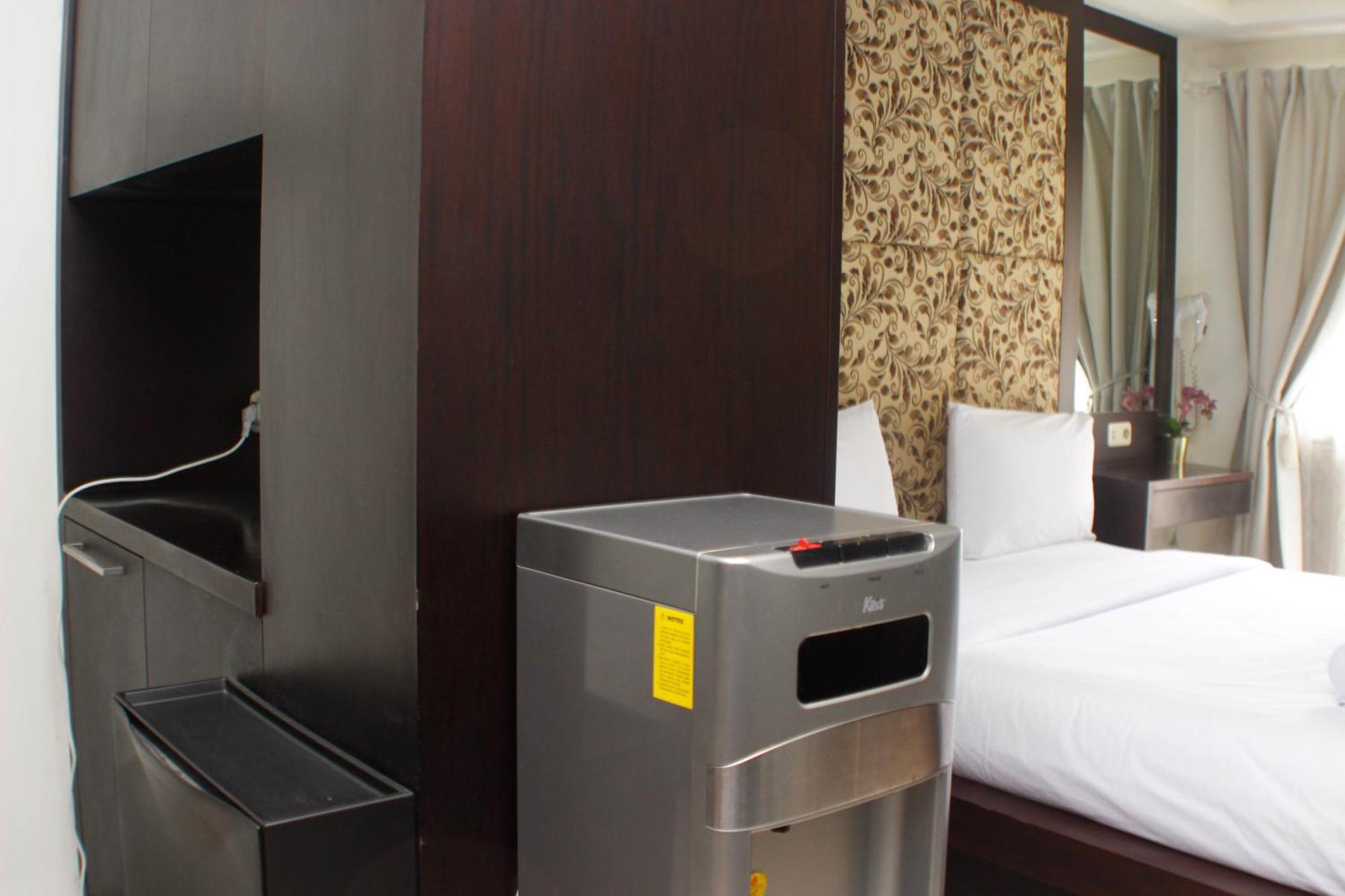 Luxury At Metropark Jababeka By Travelio Apartemen