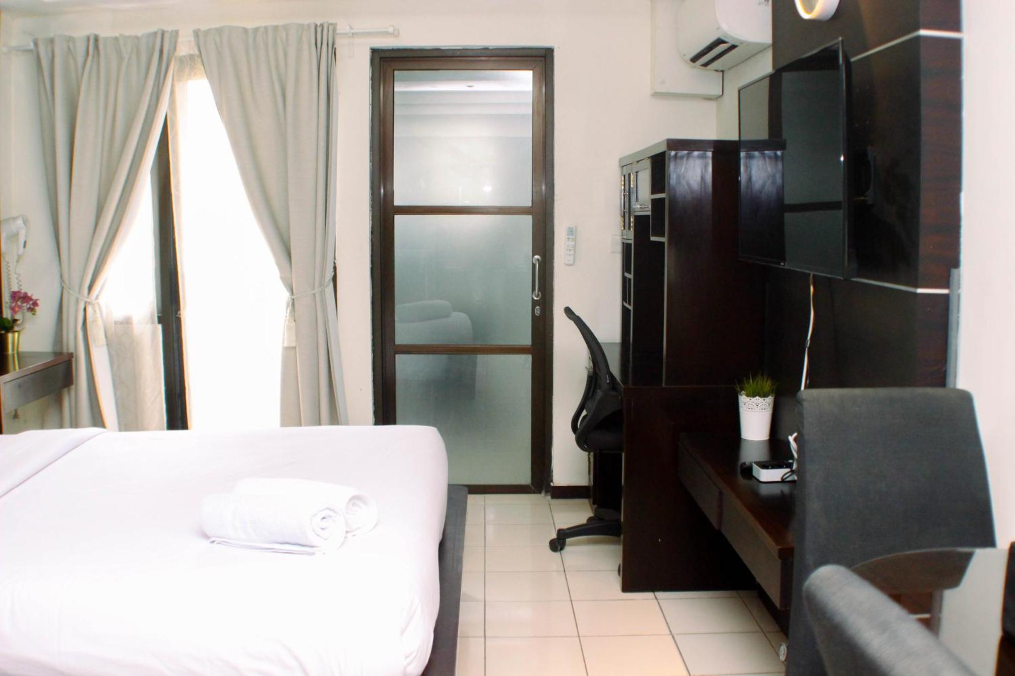 Apartemen Luxury At Metropark Jababeka By Travelio *