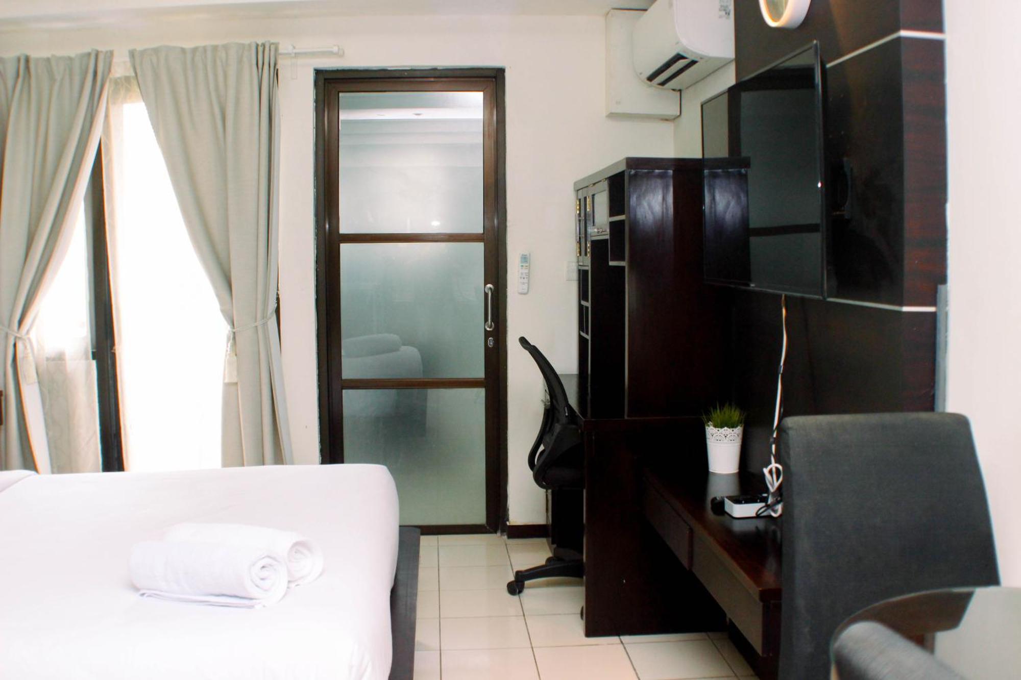 Apartemen Luxury At Metropark Jababeka By Travelio